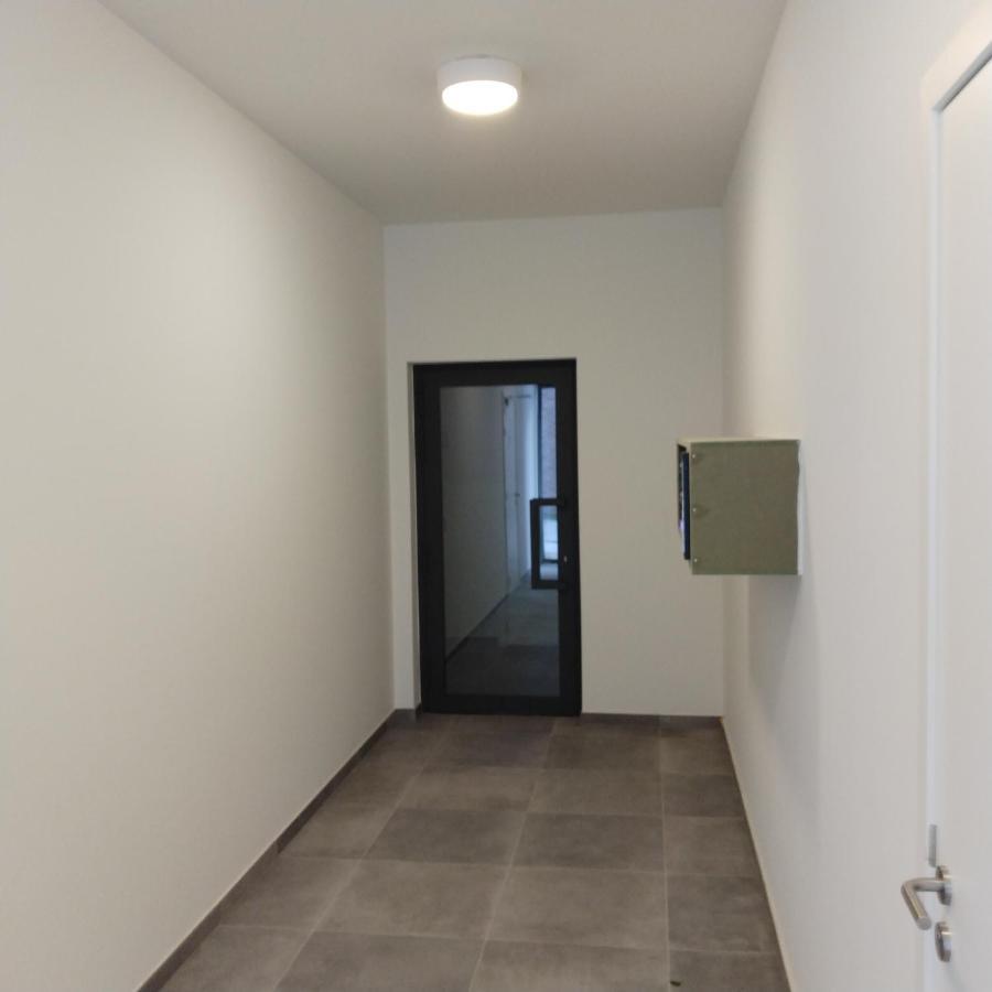 Studio Near Shopping K In K New Bright And Central Arrondissement di Courtrai Esterno foto
