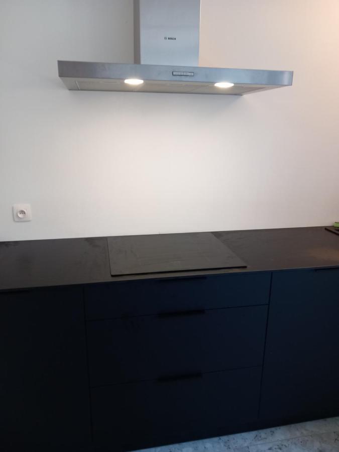 Studio Near Shopping K In K New Bright And Central Arrondissement di Courtrai Esterno foto